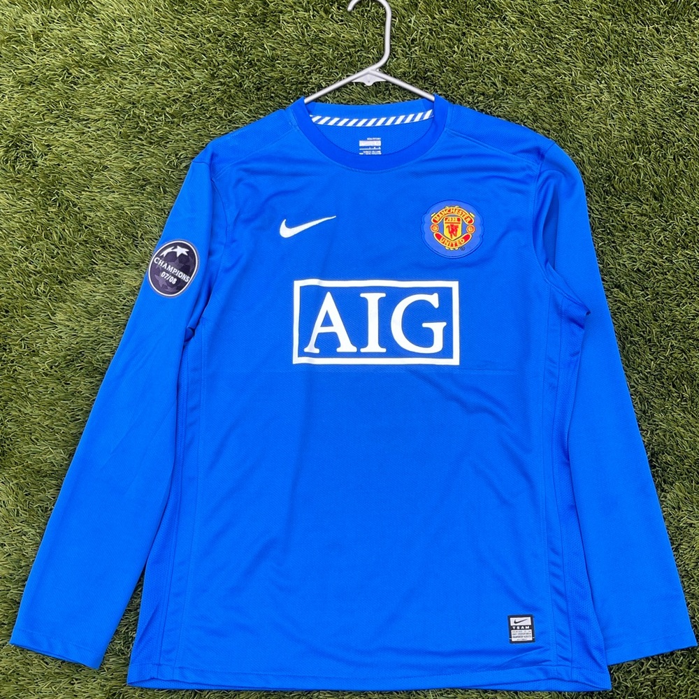 Manchester United men’s #7 Cristiano Ronaldo jersey size medium M